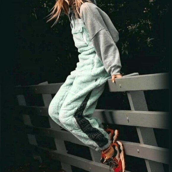 *NEW* Free People Hit The Slopes Printed Salopette - Picture 1 of 16
